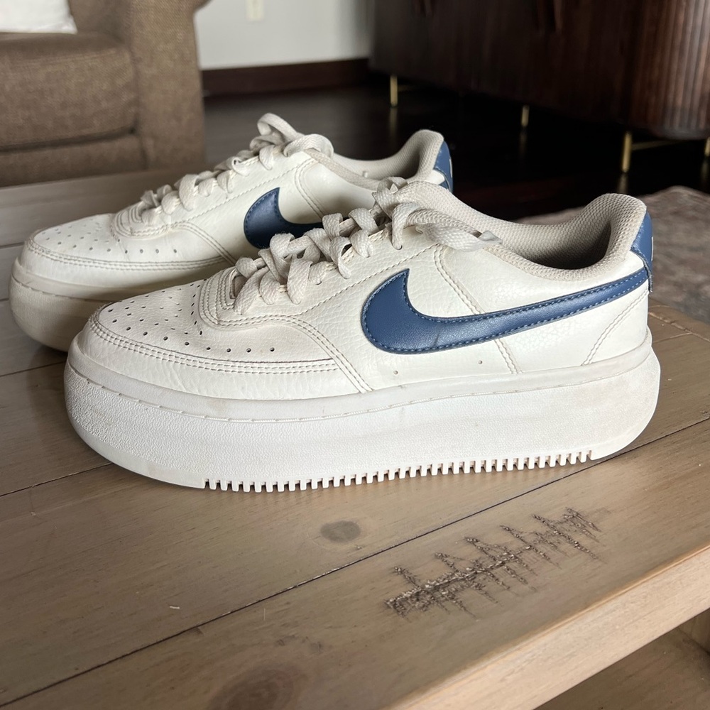 Nike Court Vision Alta Women’s Size 8